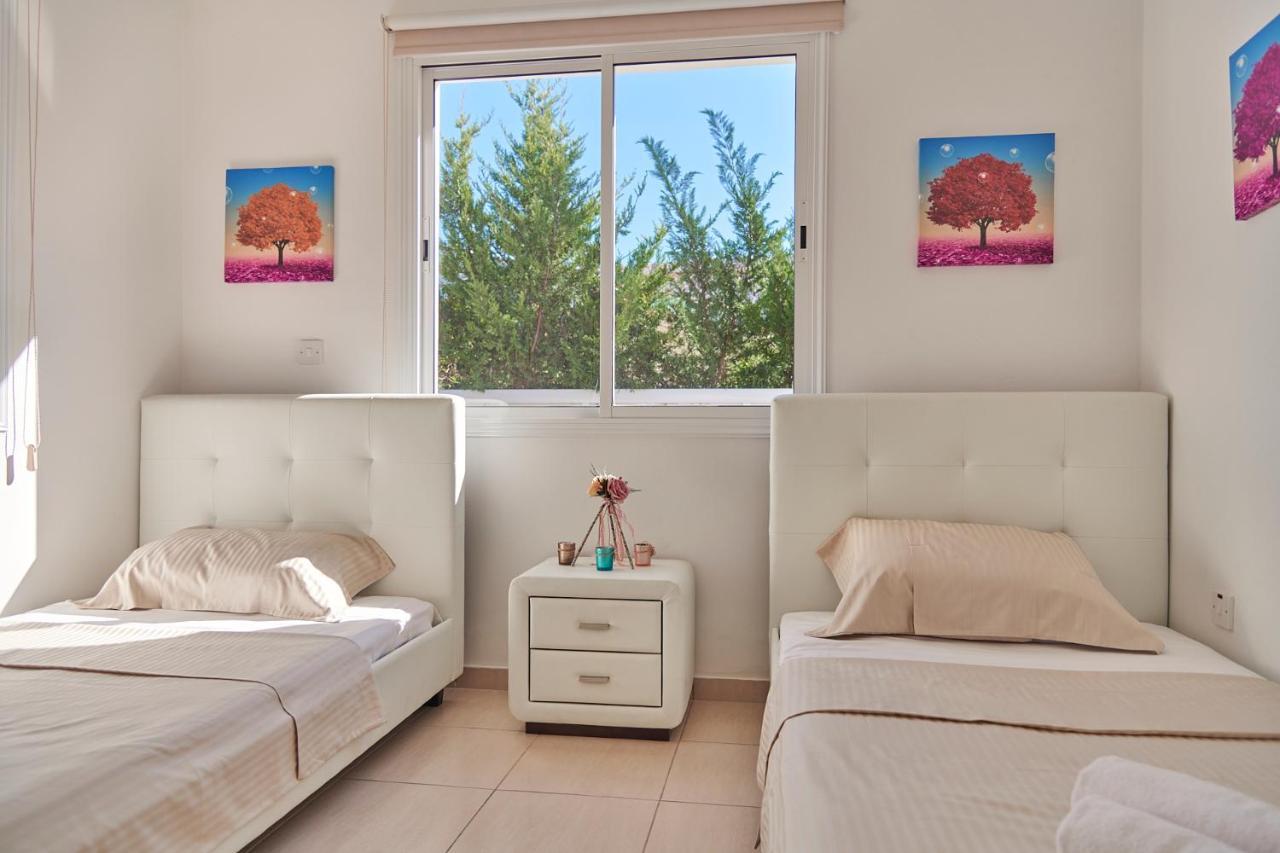 Bungalow Casa Bonita By Ezoria Villas コーラル・ベイ エクステリア 写真
